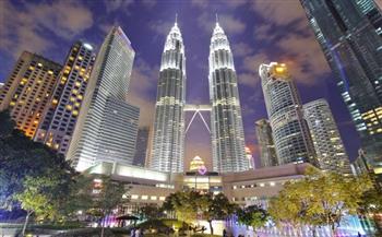 ماليزيا تجتذب استثمارات بقيمة 28.4 مليار دولار خلال النصف الأول من العام