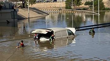سيدة تنجو من فيضانات ليبيا لتتوفى في حادث سير