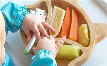للأطفال.. أطعمة غذائية تناسب مراحل عمرهم المختلفة
