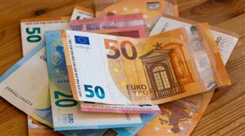 اليورو يحقق مكاسب طفيفة قبيل اجتماعات البنوك المركزية