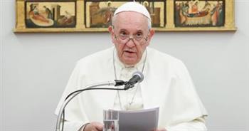 بابا الفاتيكان ينتقد الفساد ويدعو لبذل المزيد من الجهد من أجل البيئة