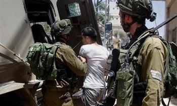 الاحتلال الإسرائيلي يعتقل شابين وفتاة من المسجد الأقصى
