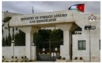 الخارجية الأردنية تدين التصعيد الإسرائيلي وتحذر من استمرار دوامة العنف 