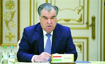 رئيس طاجيكستان يؤكد أهمية إيجاد حل لمشكلة تمويل التنمية