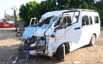 مصرع وإصابة 6 أشخاص فى حادث انقلاب سيارة ميكروباص بترعة في أوسيم