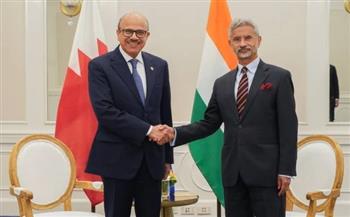 وزير الخارجية البحريني يجتمع مع نظيره الهندي لبحث تعزيز التعاون