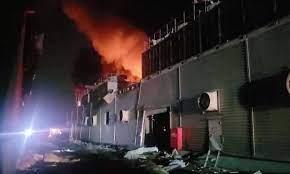 مصرع 5 أشخاص وإصابة 100 آخرين في انفجار بمصنع بتايوان