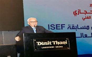 وزير التعليم يكرم الفائزين في مسابقة ISEF للعلوم والهندسة 2023