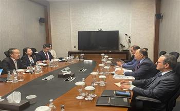  وزير المالية يعقد لقاءً ثنائيًا مع كريستوفر هوى وزير الخدمات المالية والخزانة بإقليم هونج كونج