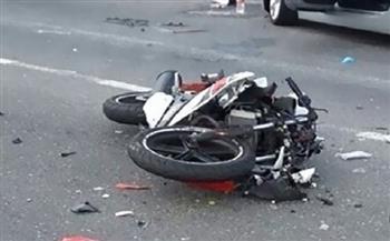 إصابة شخصين في حادث تصادم دراجتين بخاريتين بمركز الوقف في قنا