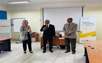 رئيس جامعة المنيا يتفقد المركز الجامعي للتطوير المهني