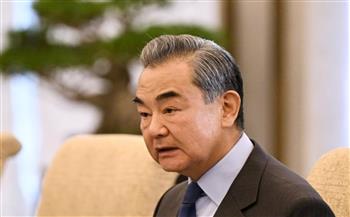 وزير الخارجية الصيني يعارض ما يسمى برواية "الديمقراطية مقابل السلطوية"