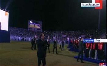 الآلاف يستقبلون الرئيس السيسي فور وصوله استاد هيئة قناة السويس