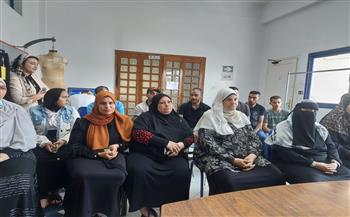 العمل: توعية عمال المنطقة الحرة للاستثمار ببور سعيد بالحقوق والواجبات