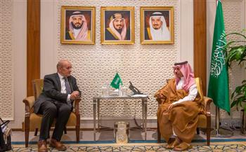 وزير الخارجية السعودي يلتقي مبعوث الرئيس الفرنسي إلى لبنان