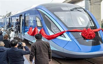 الصين تفتتح أسرع خط لديها للسكك الحديدية فائقة السرعة العابرة للبحر