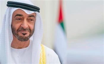 رئيس الإمارات يتلقى رسالة خطية من رئيس مجلس القيادة الرئاسي اليمني