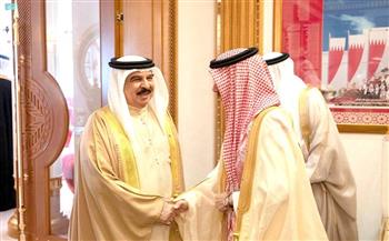 العاهل البحريني يستقبل وزير الخارجية السعودي