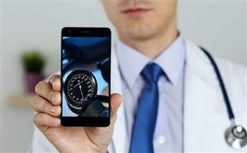 روسيا تطور جهازا ذكيا لمراقبة ضغط الدم ويرسل بيانات للطبيب