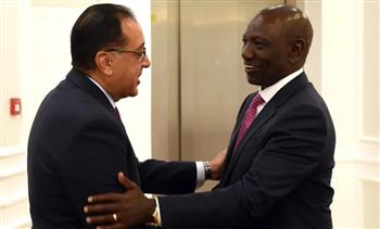 مدبولي ومبعوث الرئيس السيريلانكي يبحثان التعاون الاقتصادي على هامش قمة إفريقيا للمناخ