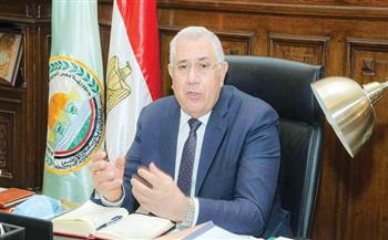 وزير الزراعة: الرئيس السيسي وجه بعمل تنمية شاملة في سيناء 