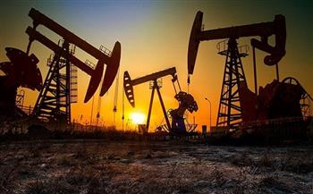 ارتفاع أسعار النفط وسط توقعات بهبوط مخزونات الخام الأمريكية