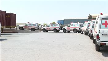 الإمارات تدعم قطاع الصحة في أوكرانيا بإرسال سيارات إسعاف