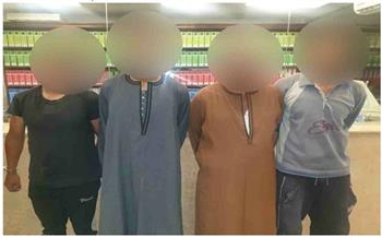 ضبط 4 عمال لاتهامهم بإنهاء حياة زميلهم بسبب الهواتف المحمولة بمدينة بدر