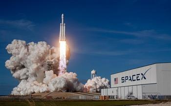 سبيس إكس الأمريكية تطلق 22 قمرًا صناعيًا إلى الفضاء