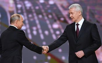 بوتين يدشن مع عمدة موسكو مشاريعًا هامة في مجالي النقل العام والطرق