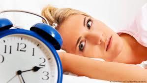النوم اقل من 4 ساعات متواصلة في الليلة يقلل درجة الحذر والاحتراس