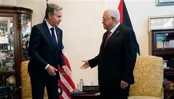 الرئيس الفلسطيني يجتمع مع بلينكن ويُحذر من خطورة تهجير أهل غزة