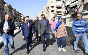 محافظ بورسعيد يتفقد أعمال تطوير ورفع كفاءة شارع الحراسات بحي الزهور