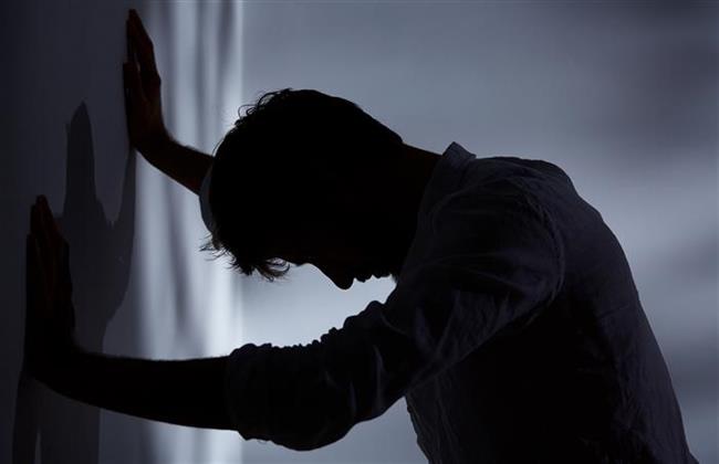 ما علامات وأعراض الاكتئاب ؟