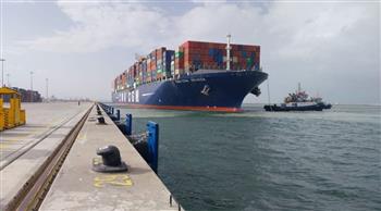 وزير النقل: ميناء الإسكندرية يستقبل سفينة الحاويات العملاقة NEVADA CMA