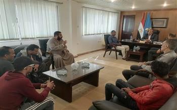 رئيس مدينة مرسى علم يلتقي بالمواطنين لفحص طلباتهم ومقترحاتهم في اللقاء الأسبوعي