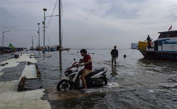 إندونيسيا تطلق مشروع إنشاء جدار بحري عملاق لإنقاذ العاصمة من الغرق