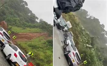 مقتل وإصابة العشرات.. الأمطار تتسبب في فاجعة بكولومبيا بعد انهيار طيني (فيديو)