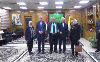 رئيس جامعة المنيا يستقبل أعضاء لجنة اختيار عمداء الكليات