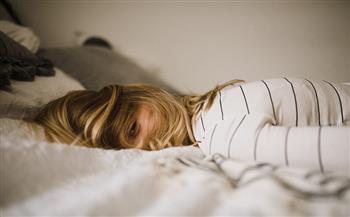 دراسة: المرأة أكثر تعرضا لاضطرابات النوم من الرجل