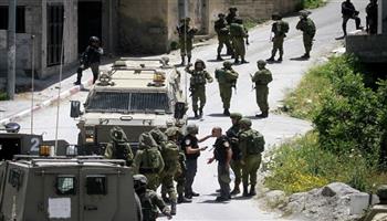 قوات الاحتلال الإسرائيلي تشن حملة اقتحامات واعتقالات في القدس 