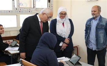 وزير التعليم يوجه بإعلان نتائج امتحانات الفصل الدراسي الأول فور الانتهاء من تصحيحها