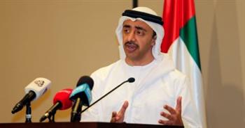 وزير الخارجية الإماراتي يتطلع لتنمية آفاق التعاون مع الكويت