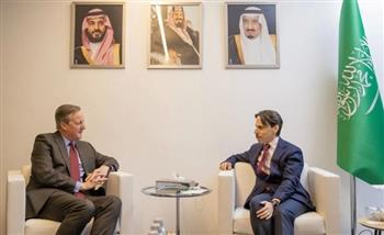 وزير الخارجية السعودي ونظيره البريطاني يبحثان تطورات الأوضاع في المنطقة