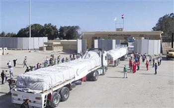 إدخال 50 شاحنة مساعدات إلى قطاع غزة عبر معبر رفح 