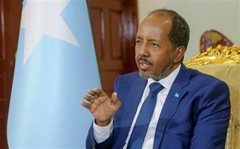 الرئيس الصومالي يلتقي مدير وكالة المخابرات المركزية الأمريكية