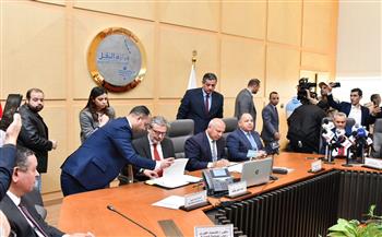 مصر وإيطاليا توقعان اتفاقية لتسيير خط نقل سريع للحاصلات الزراعية