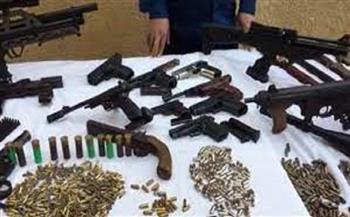 ضبط شخصين لقيامهما بالاتجار في الأسلحة النارية والذخائر بالإسكندرية
