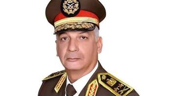 القوات المسلحة تهنئ وزير الداخلية بعيد الشرطة