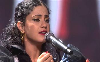 آمال مثلوثي تحيي أول حفلاتها الغنائية في الأهرامات